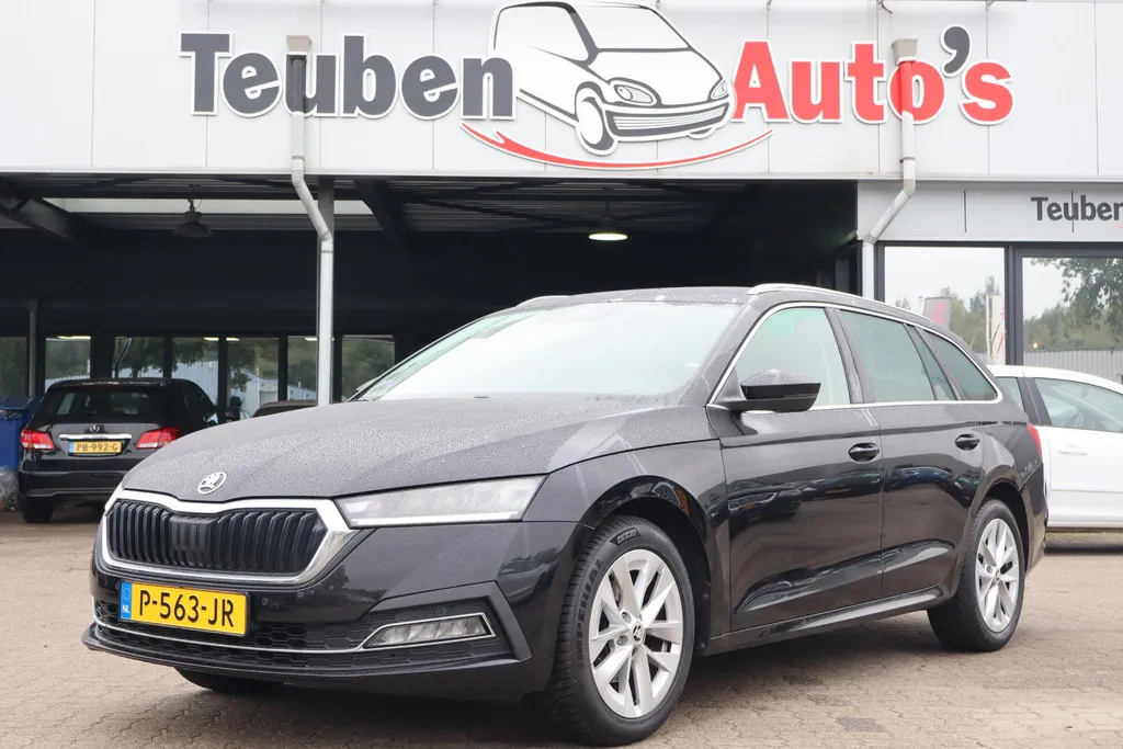 Skoda Octavia Combi 1.0 TSI Business Edition Plus | Apple Carplay/Android Auto | Lane assist | Stoel-stuur verwarming | Virtual cockpit